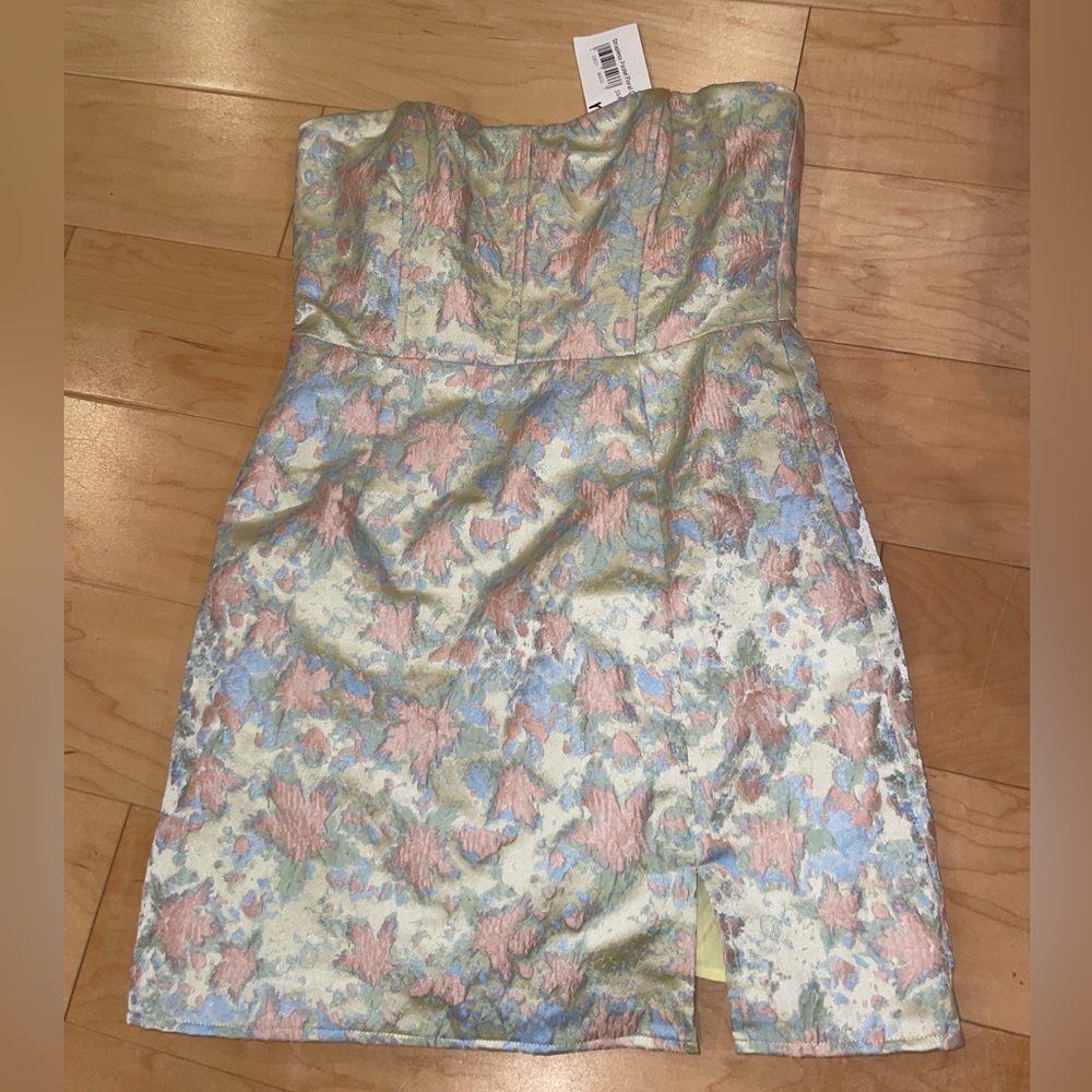 Pastel jacquard Floral Strapless Dress size -M